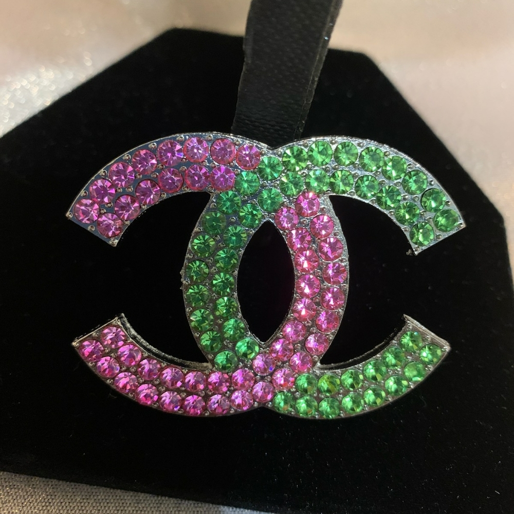 Brooch